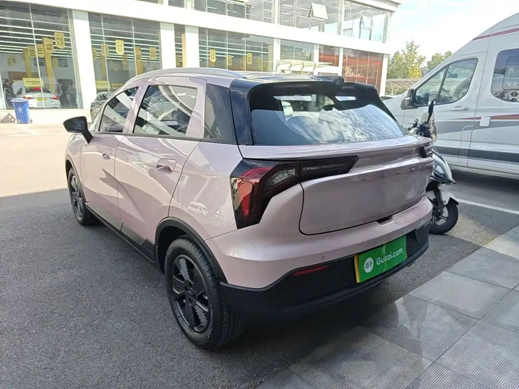 Фото 5 - Geely Geometry E Firefly