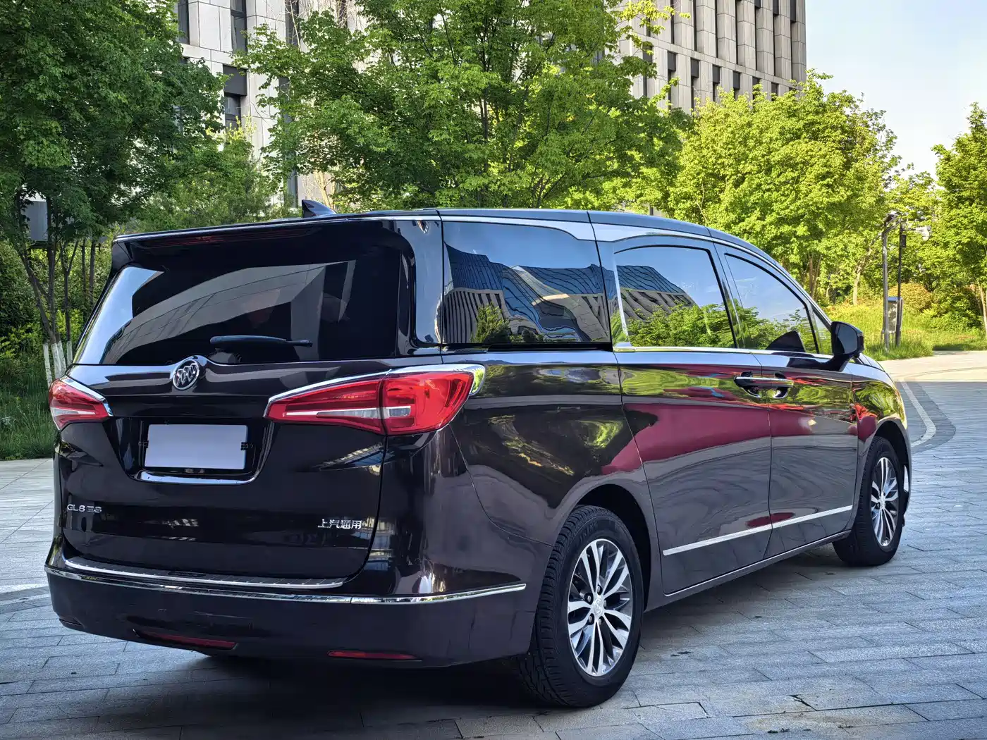 Buick GL8 2018 ES 28T Comfort Type China VI фото 4