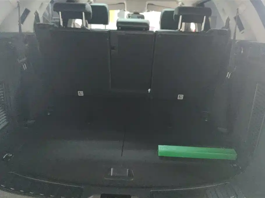 Land Rover Discovery Sport 2016 2.0T HSE фото 4