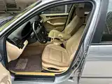 صورة 3 - BMW 3 Series