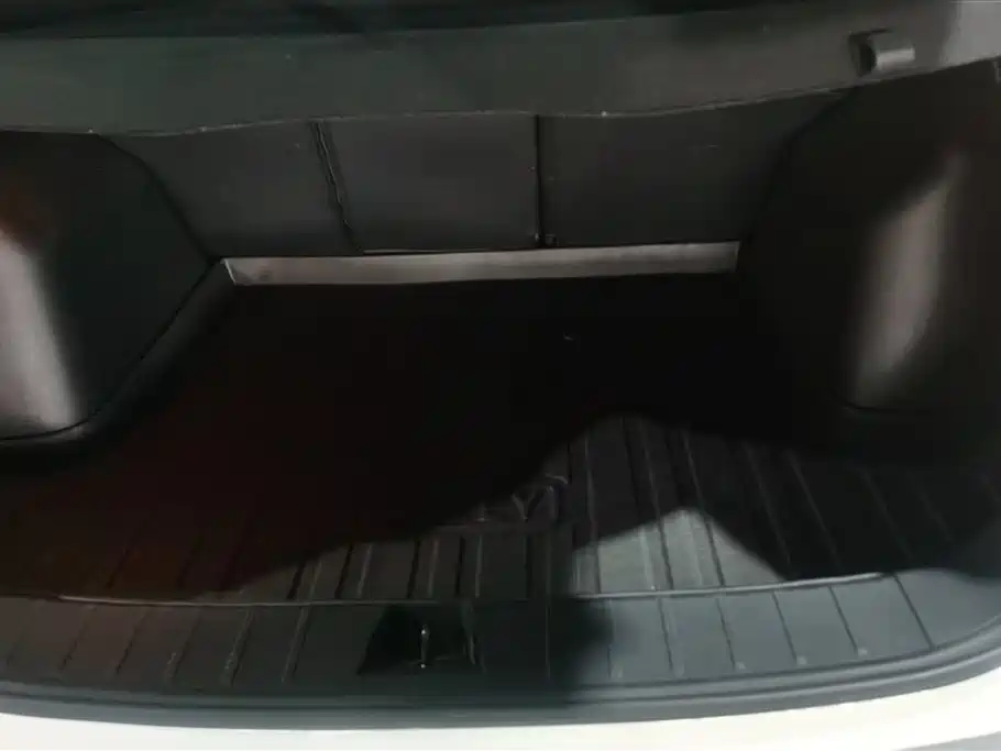 GEELY AUTOMOBILE BINYUE