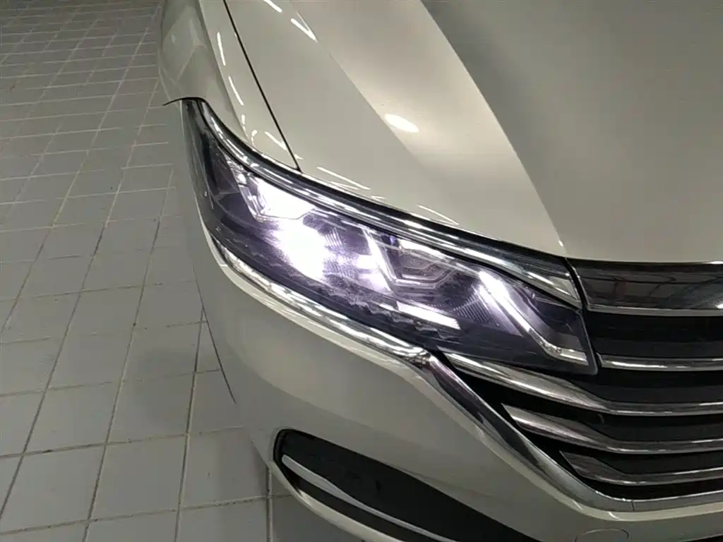 Volkswagen Viloran 2024 330TSI Luxury Edition фото 13