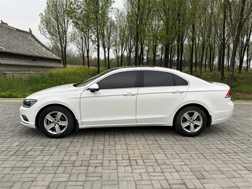 Volkswagen Lamando 2018 230TSI DSG Trend Edition фото 24