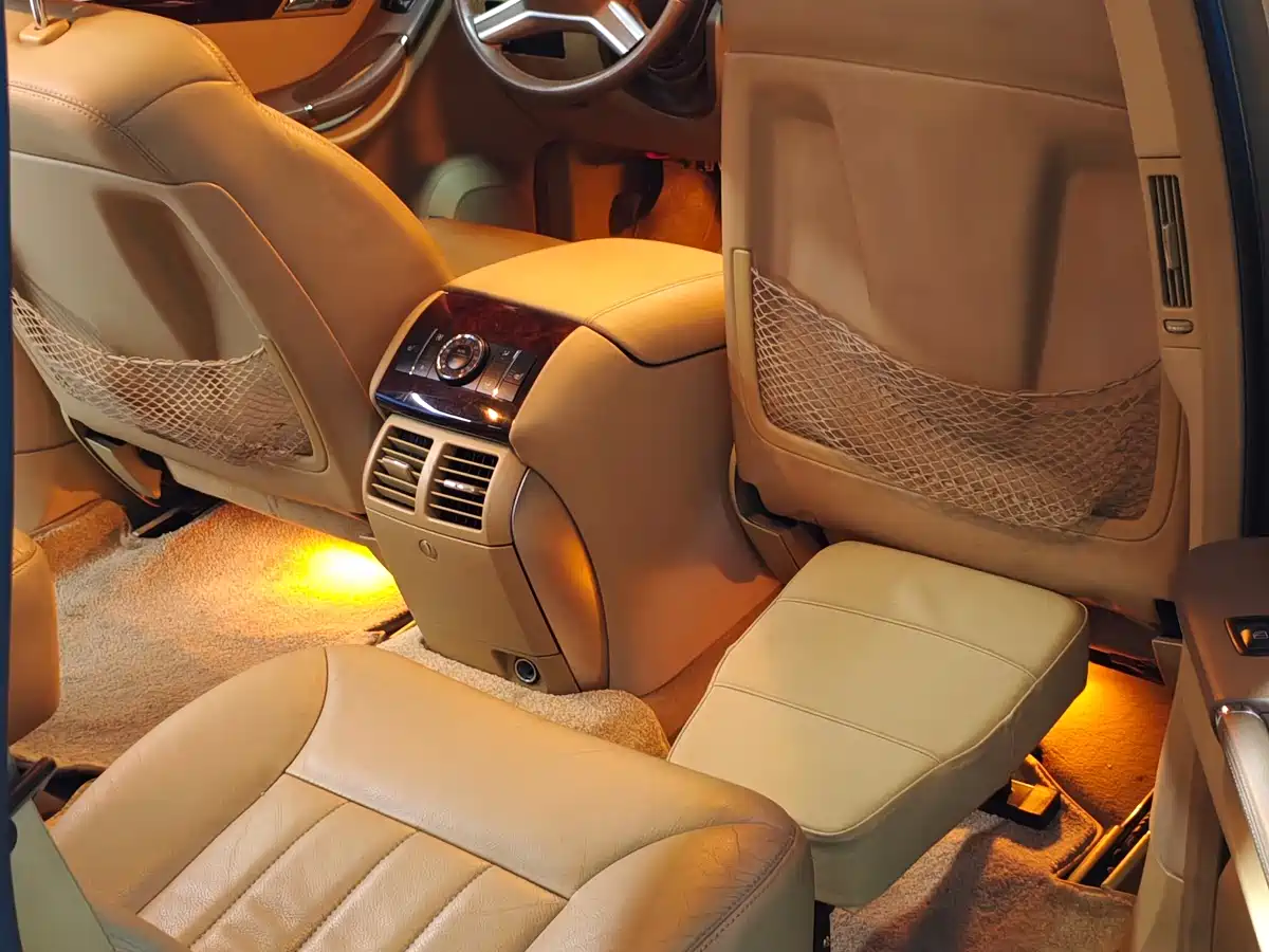 Mercedes-Benz R-Class 2010 R 350 L 4MATIC фото 7