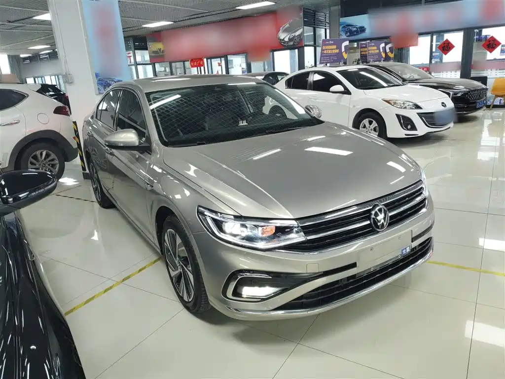 Volkswagen Bora 2023 300TSI DSG Premium Edition фото 22