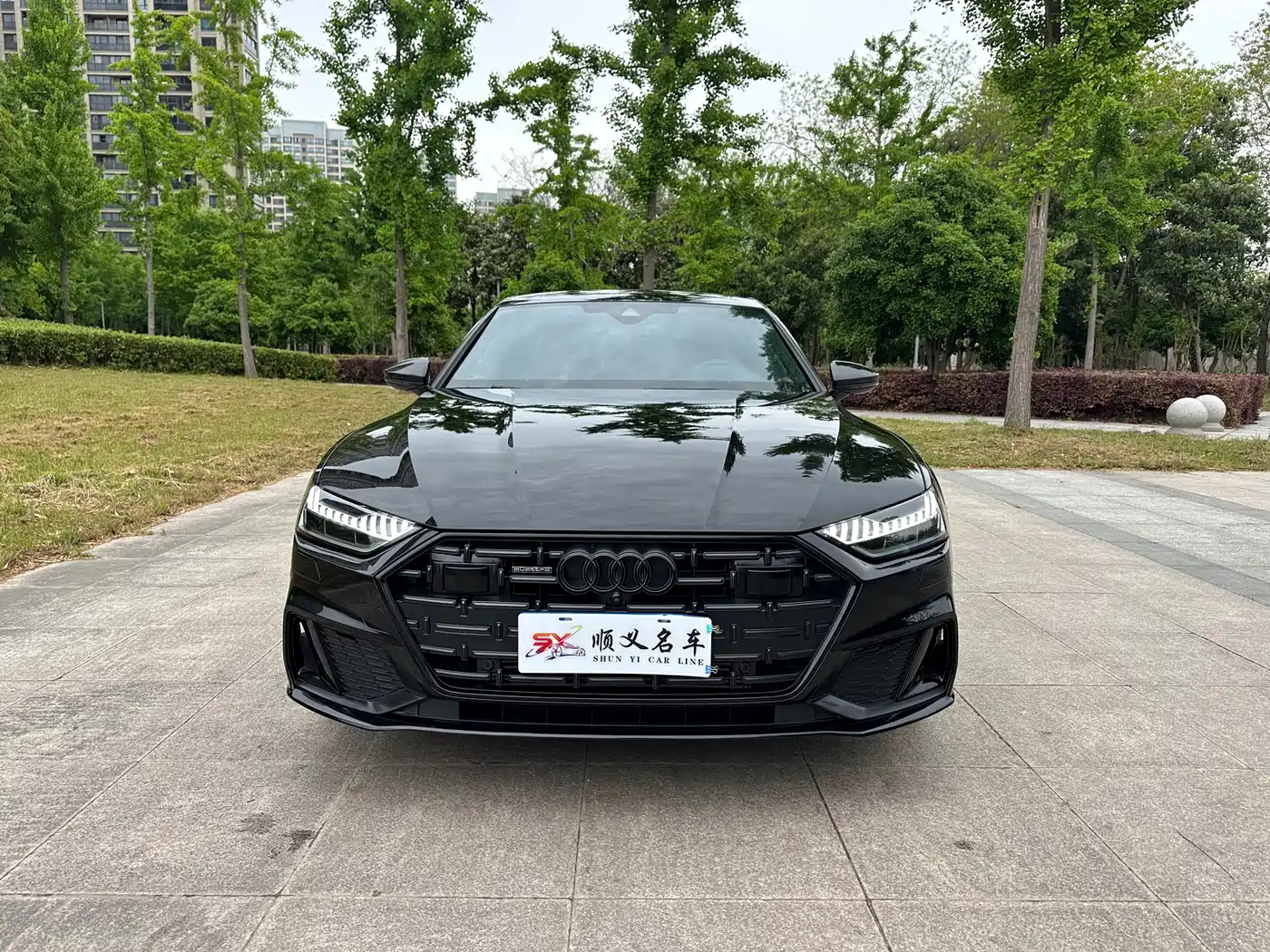 Audi A7L 2022 45 TFSI quattro S-line Black Warrior Edition фото 2