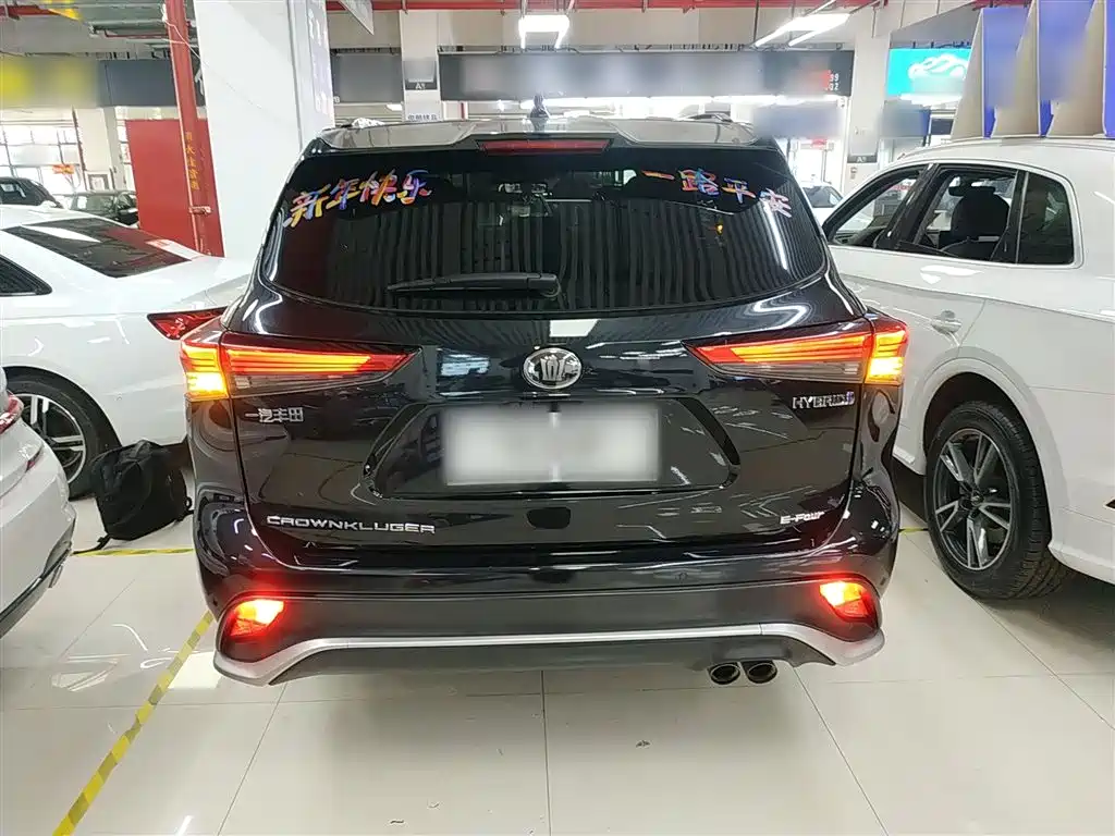 Toyota Crown Kluger 2021 2.5L HEV AWD Flagship Edition фото 4