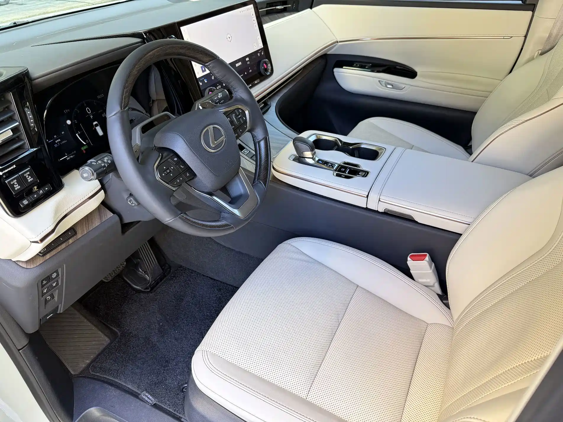Фото 9 - Lexus LM