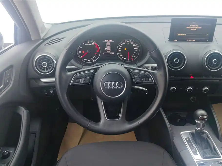 Audi A3 2019 Limousine 35 TFSI Progressive China VI фото 15