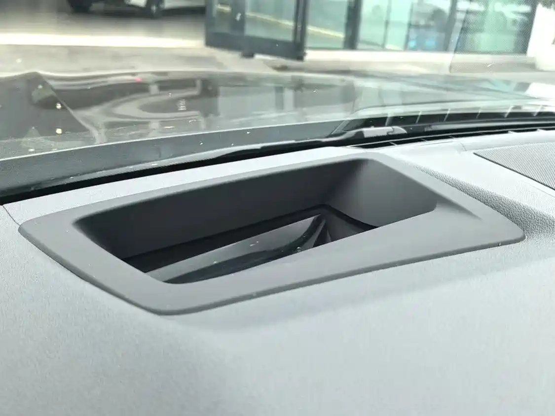 BMW iX3 2022 Innovation Leader фото 7
