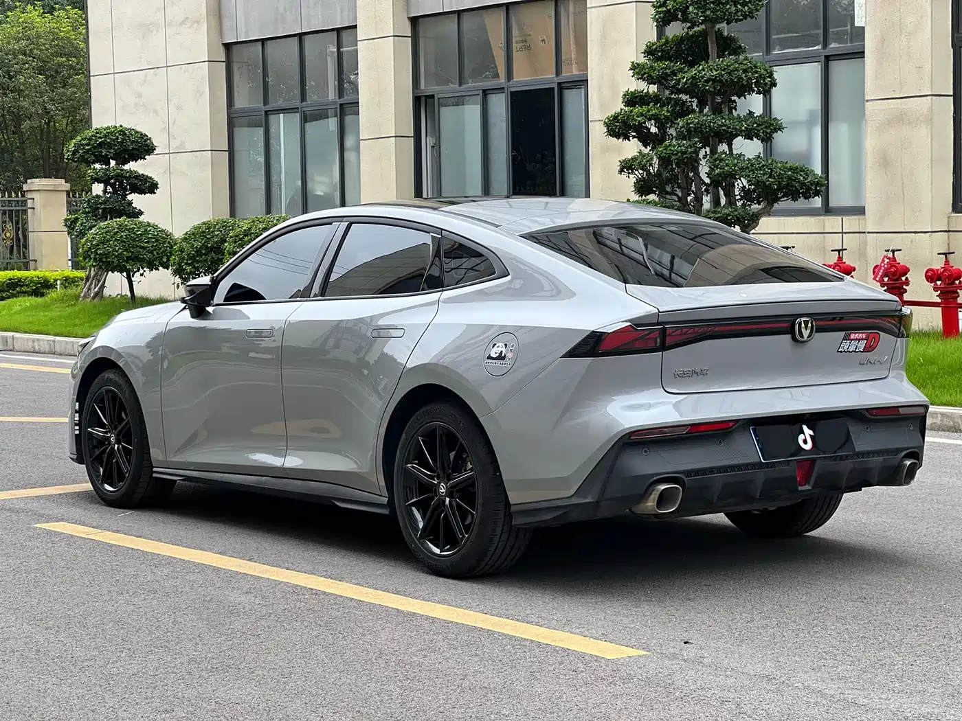 CHANGAN UNI-V