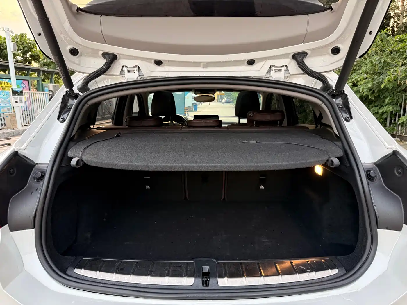 BMW X2 2023 sDrive25i M Sport Shadow Edition фото 23
