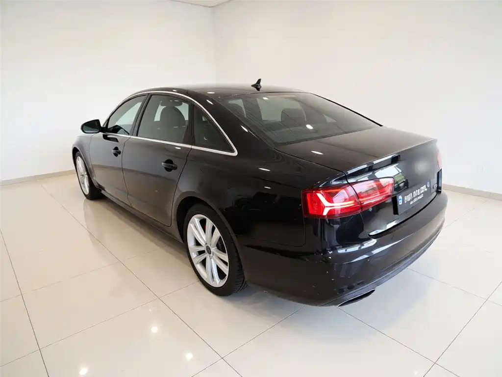 Audi A6L 2018 30th Anniversary 45 TFSI quattro Sport фото 23