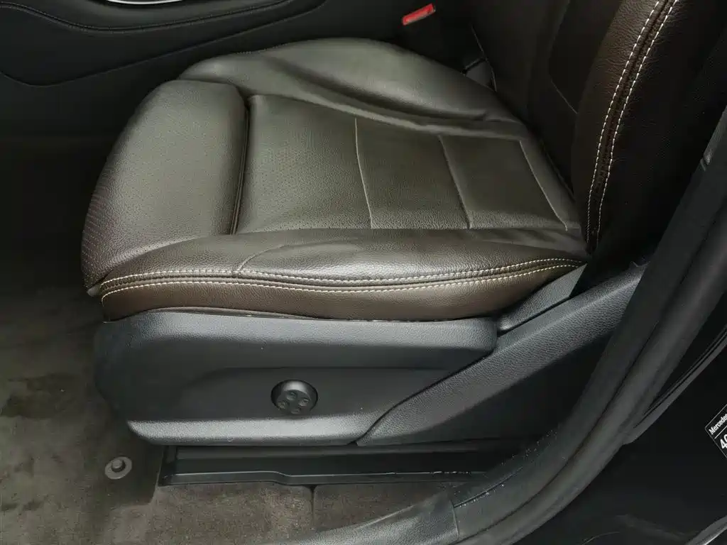 Mercedes-Benz GLC 2018 Facelift GLC 300 4MATIC Dynamic фото 20