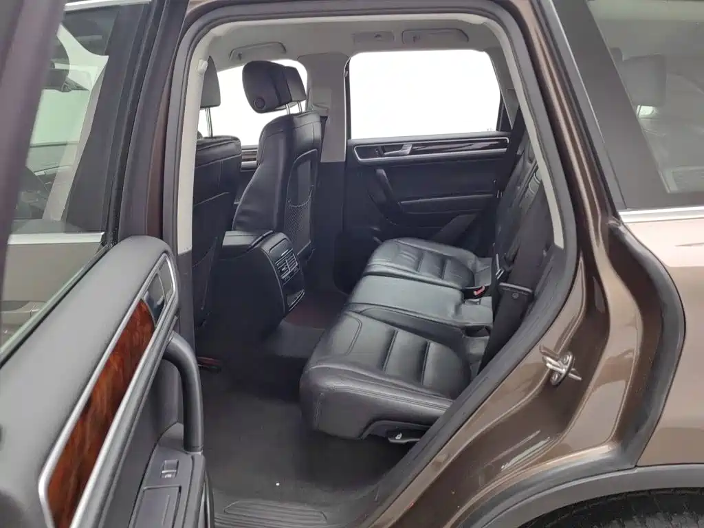 Фото 15 - Volkswagen Touareg