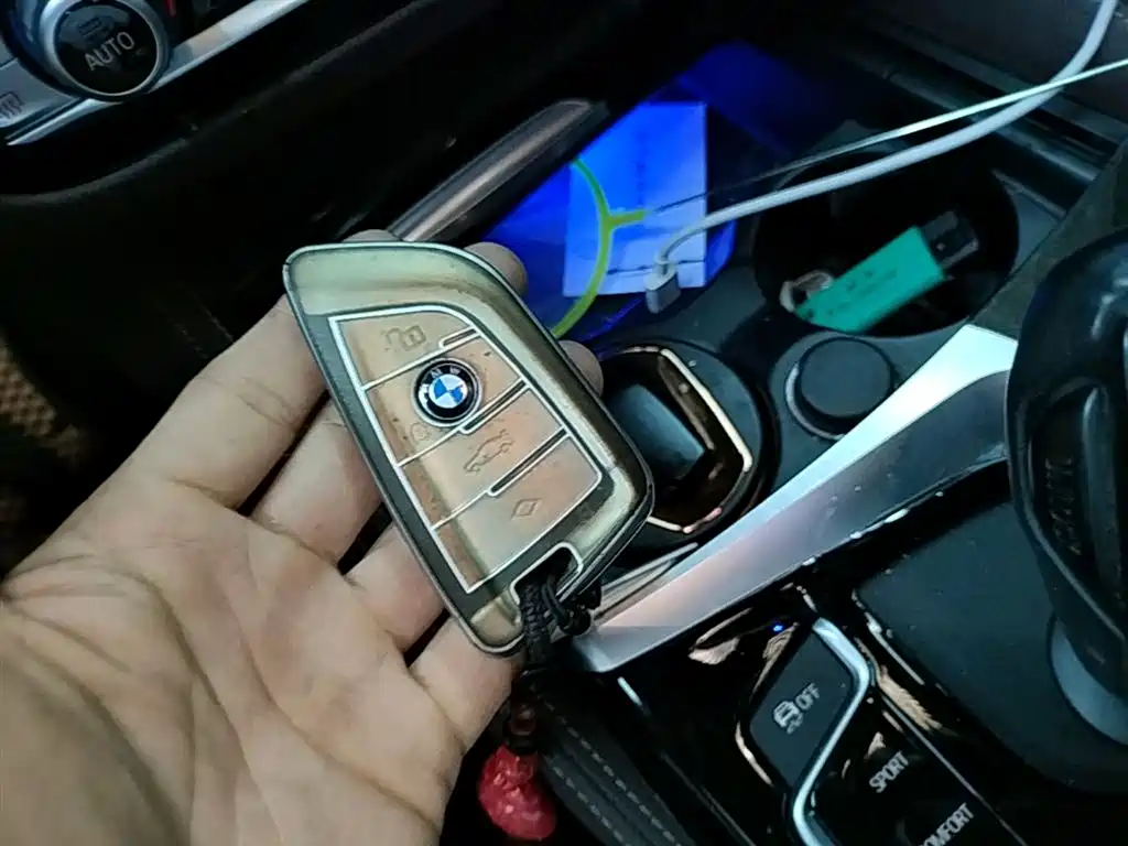BMW 5 Series 2019 525Li M Sport Package фото 9
