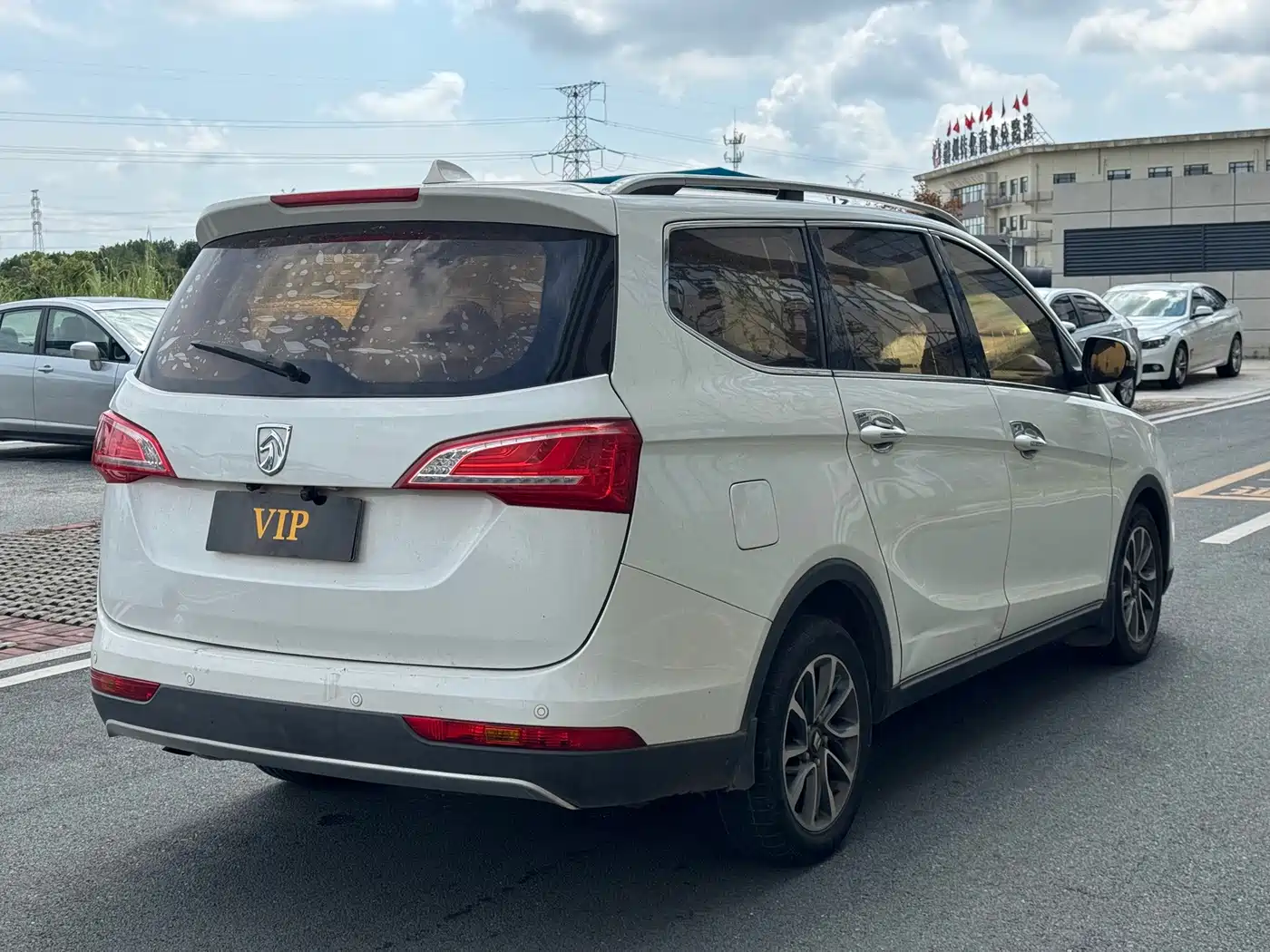 Фото 4 - Baojun 730