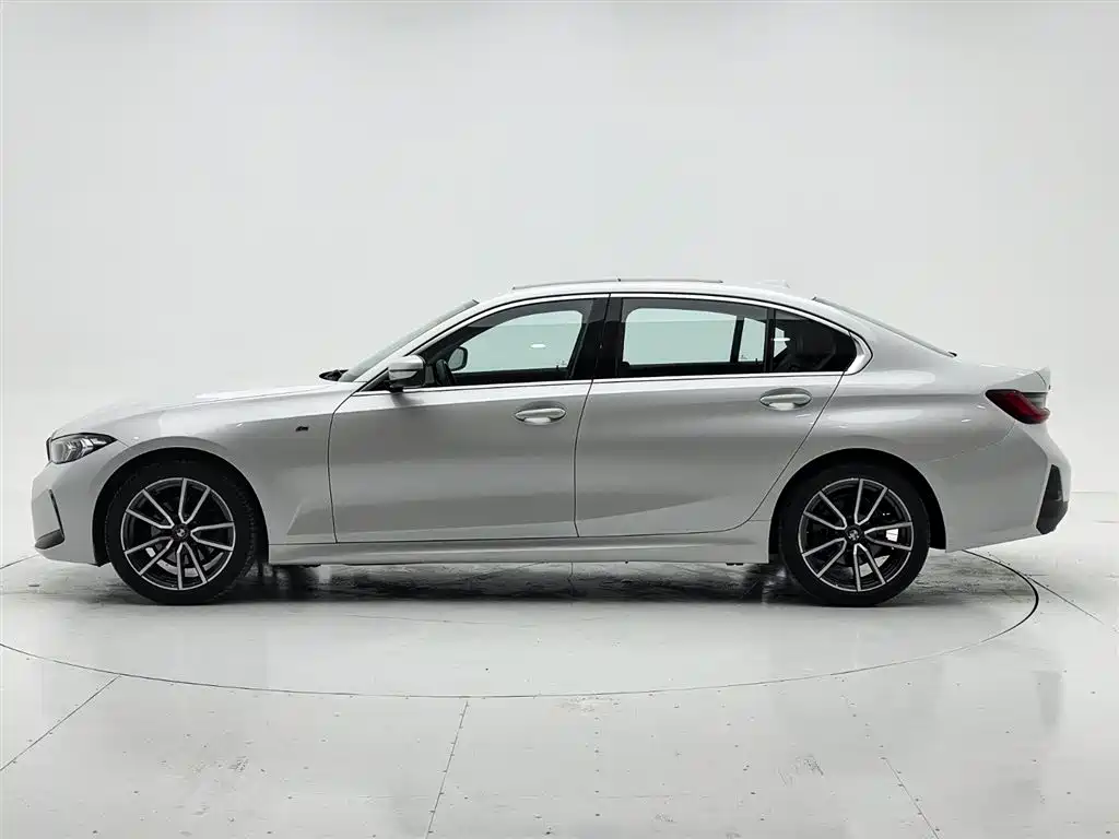 BMW 3 Series 2023 320Li M Sport Package фото 7