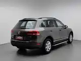 Фото 2 - Volkswagen Touareg