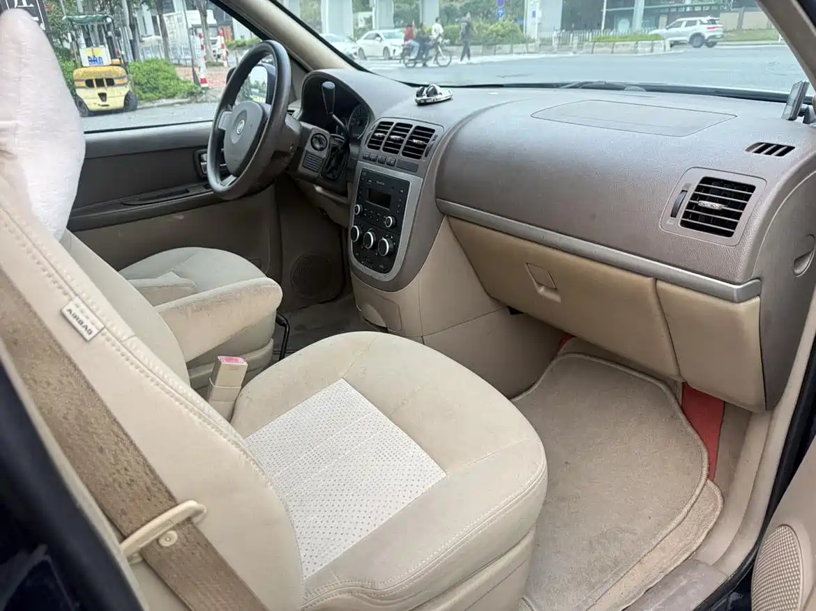 Фото 9 - Buick GL8