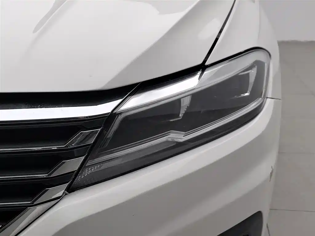 Volkswagen Lavida 2018 Hatchback 280TSI DSG Comfort Edition China V фото 7