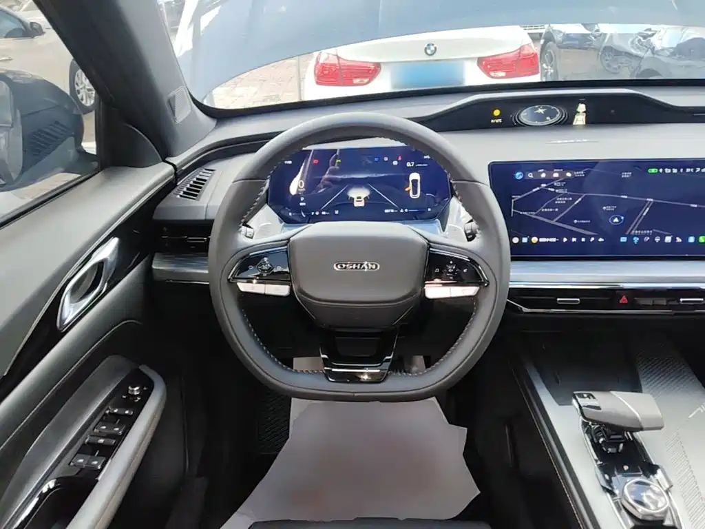 Changan Oshan Z6 2023 2022 Blue Whale 1.5T DCT Intelligent Leader
