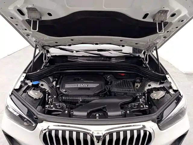 BMW X1 2022 sDrive25Li Leading фото 10