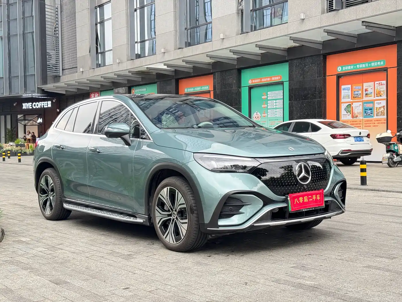 MERCEDES-BENZ EQE SUV