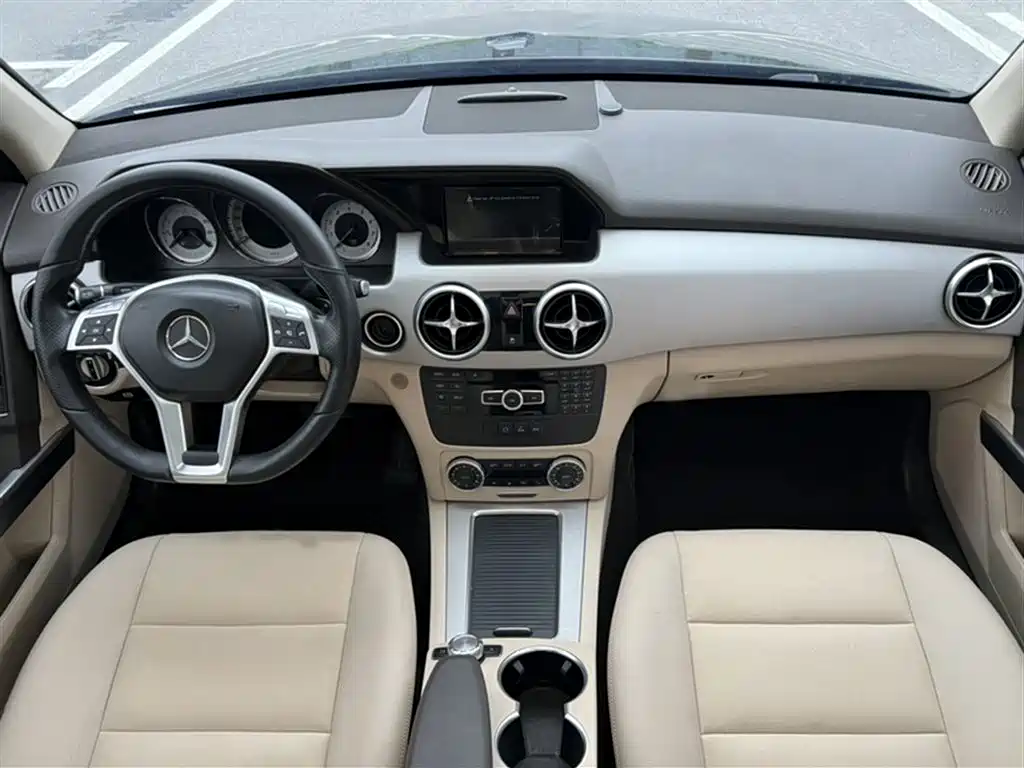 Mercedes-Benz GLK-Class 2015 GLK 260 4MATIC Dynamic Ultimate Edition фото 14