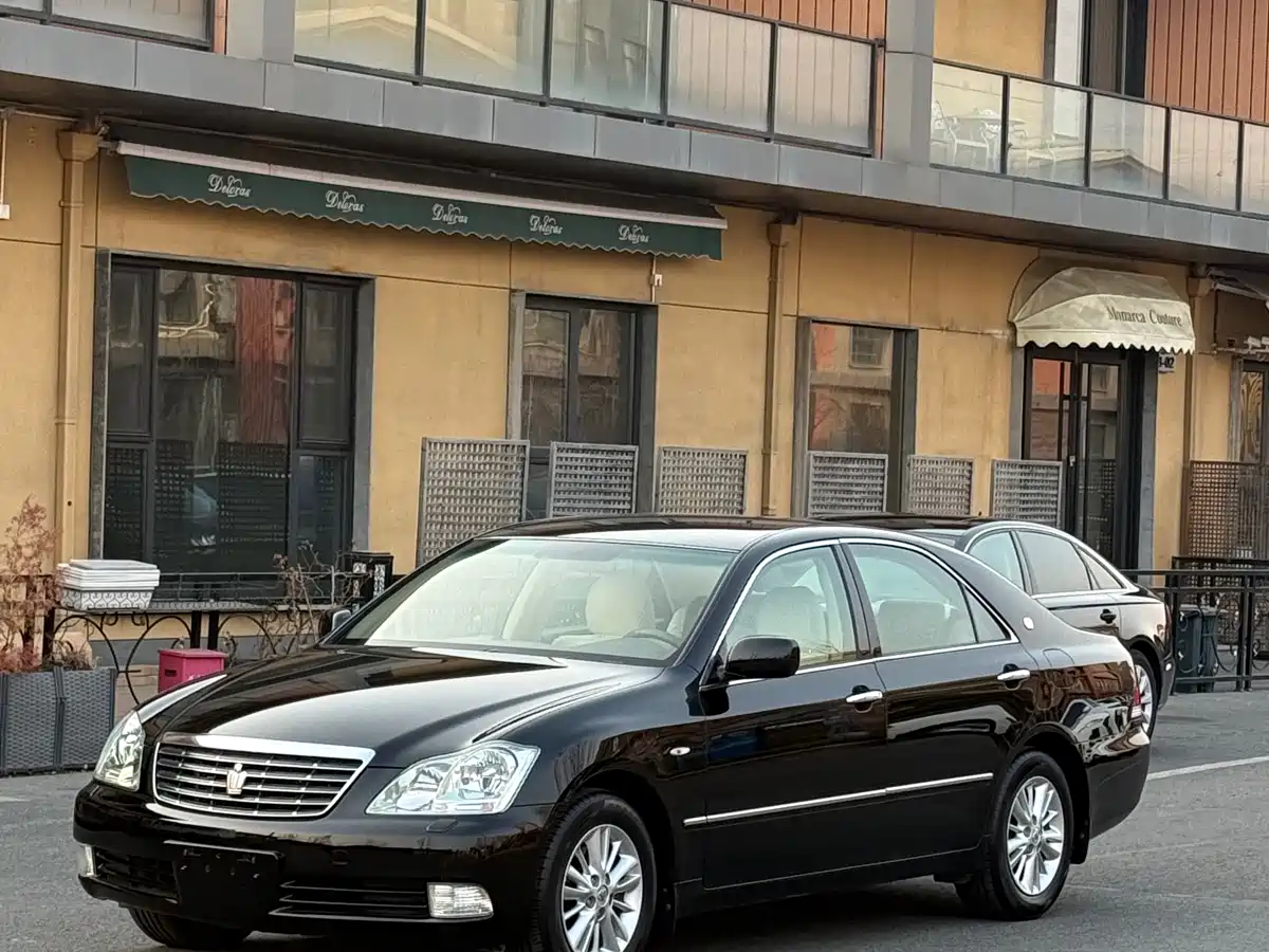 Toyota Crown 2007 2.5L Royal Special Edition фото 2