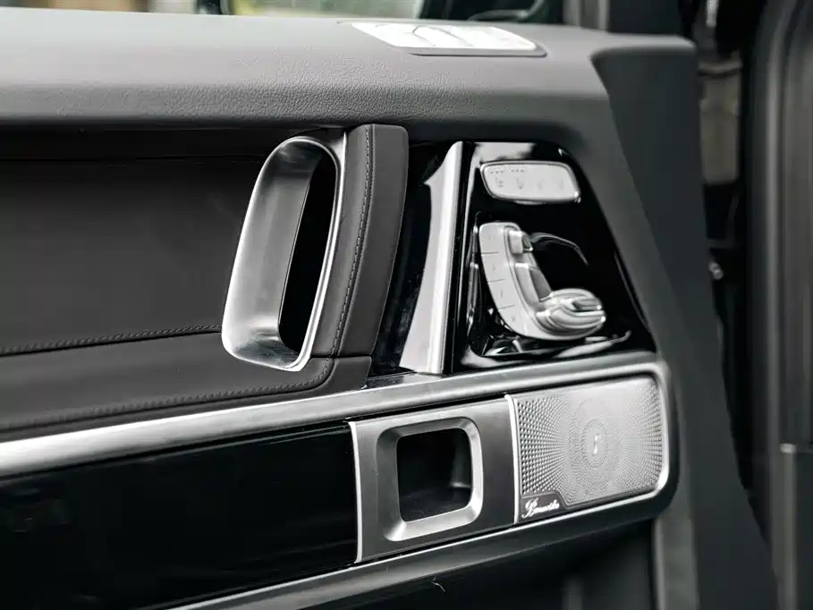 Mercedes-Benz G-Class AMG 2025 AMG G 63 фото 15
