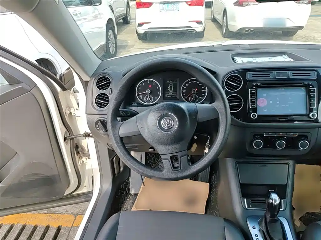 Volkswagen Tiguan 2013 1.8TSI Auto 2WD Trend Edition фото 11