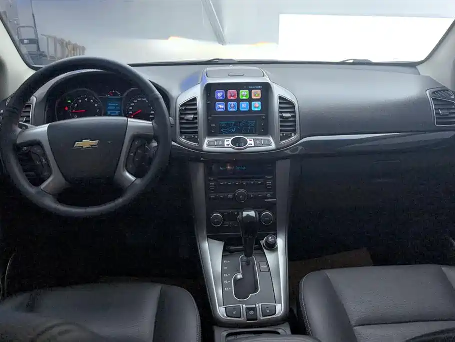 Chevrolet Captiva 2015 2.4L AWD Flagship 7-Seater фото 12