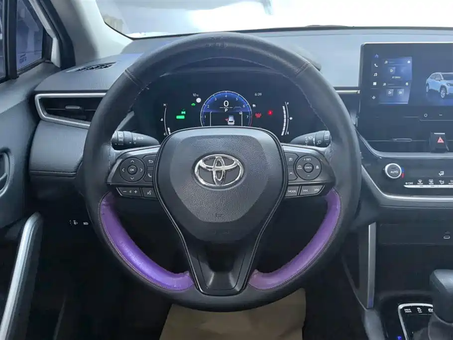 Toyota Corolla Cross 2023 Hybrid 2.0L Pioneer Edition фото 15