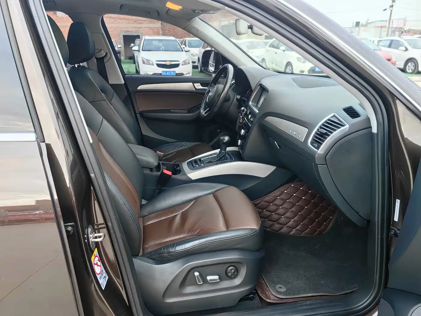 AUDI Q5