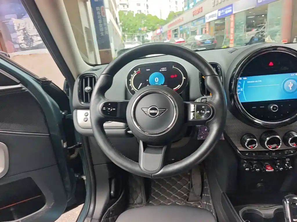 Photo 11 - MINI COUNTRYMAN