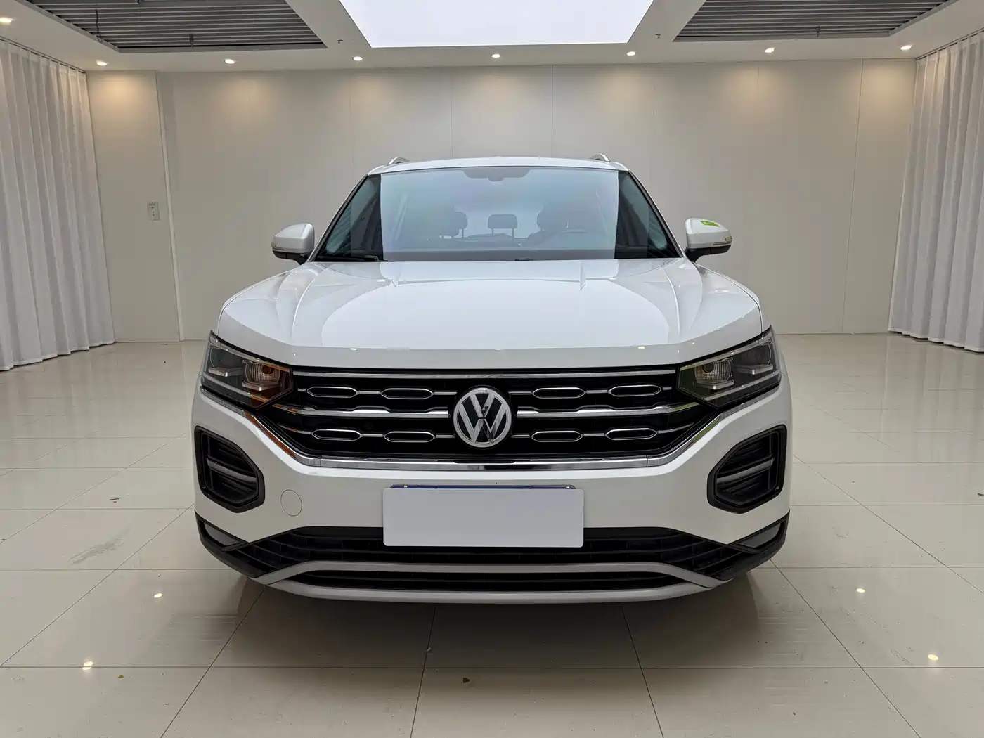 Volkswagen Tayron 2022 280TSI 2WD Luxury Smart Connect Edition фото 2