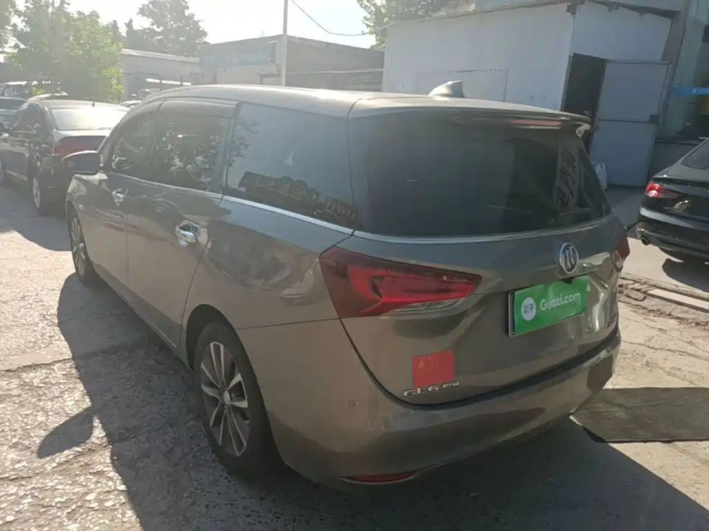 Buick GL6 2018 2018 18T 6-Seater Premium