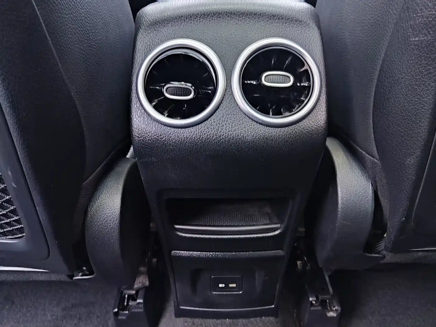Mercedes-Benz GLB 2021 GLB 180 Style фото 17