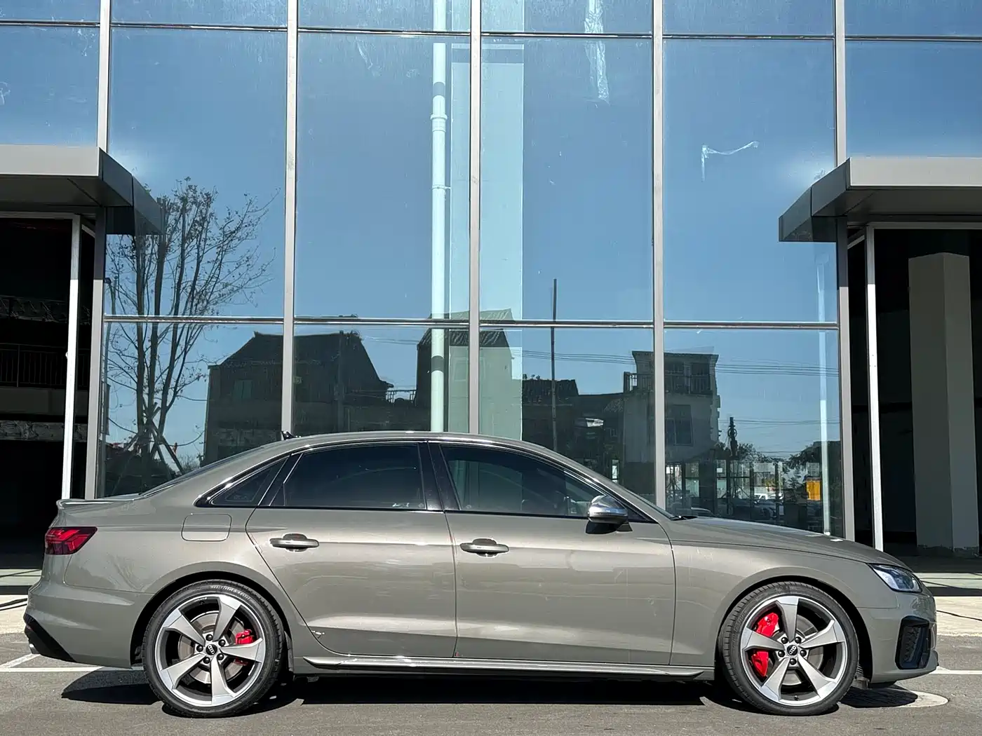 AUDI S4
