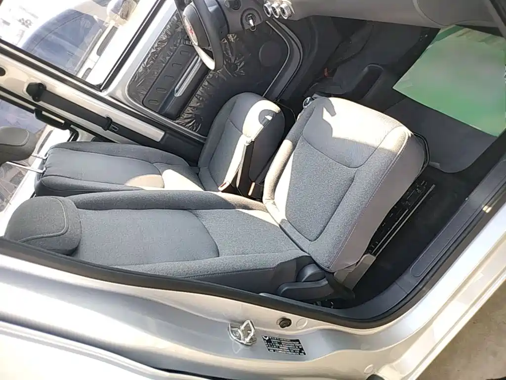 Wuling Motors Wuling Zhiguang NEV 2026 2025 Model Comfort