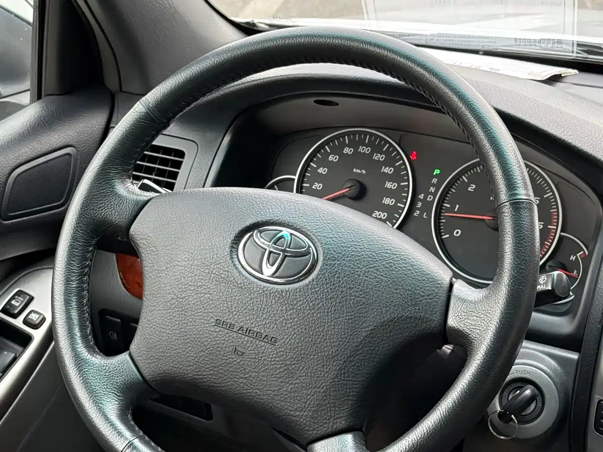 Toyota Prado 2005 Model 4.0L Automatic GX Luxury Edition фото 5