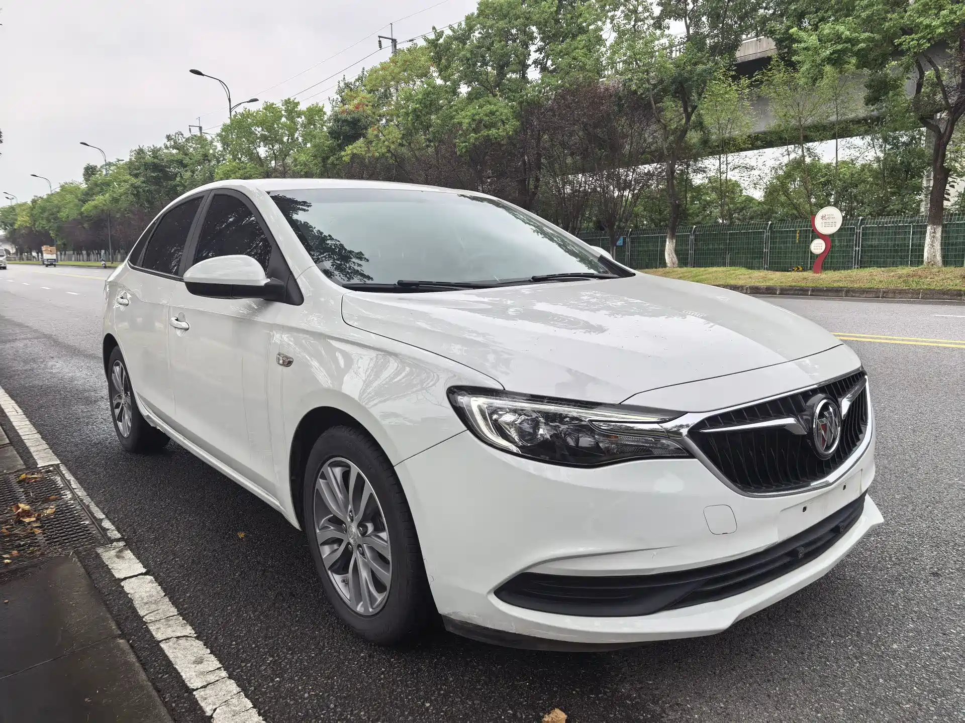 Фото 3 - Buick Excelle
