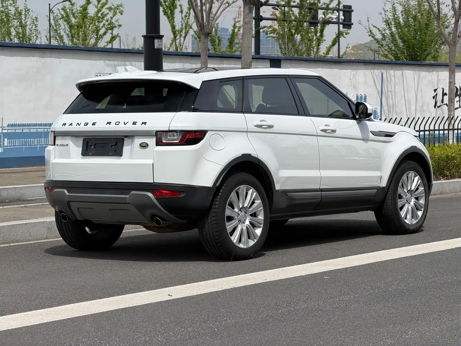 Фото 8 - Land Rover Range Rover Evoque
