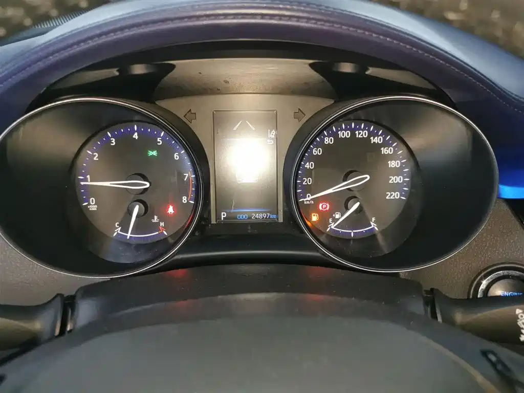 Toyota C-HR 2021 2.0L Luxury Edition фото 8