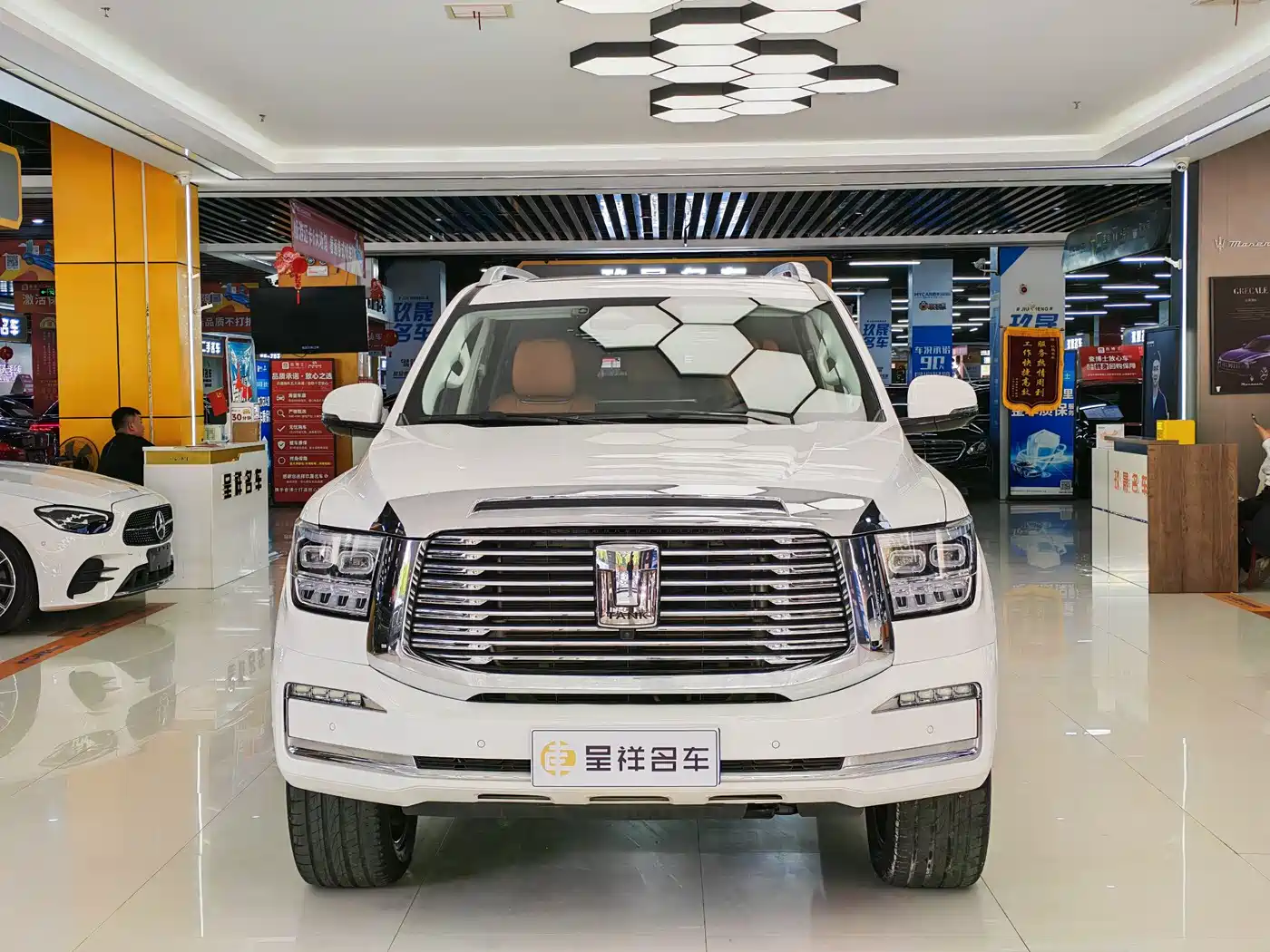 Tank 500 2022 3.0T Business Edition Zaojing 5-Seater фото 2