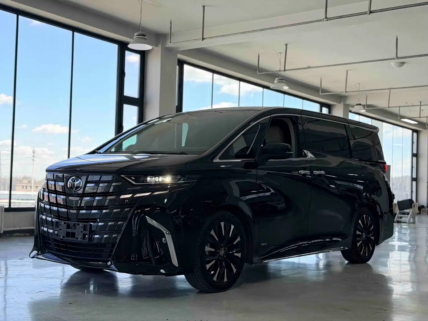 Toyota Alphard 2024 Hybrid 2.5L Ultimate Enjoyment Edition