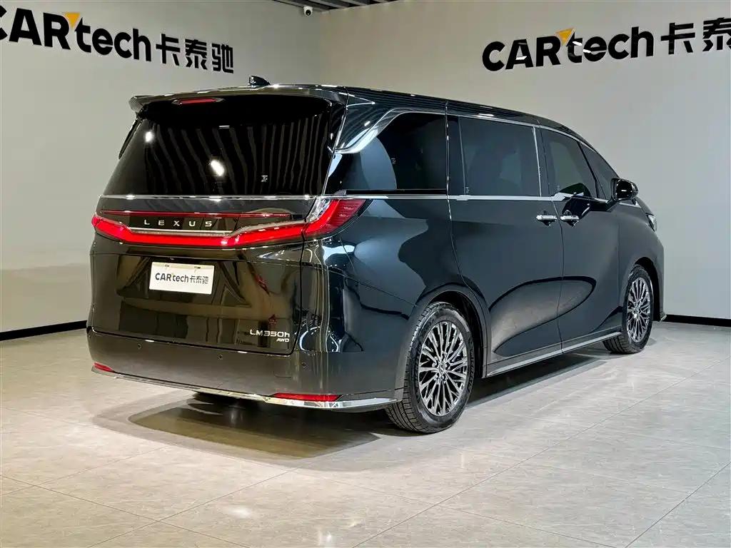 Lexus LM 2023 350h 7-Seater Elegance Edition фото 4