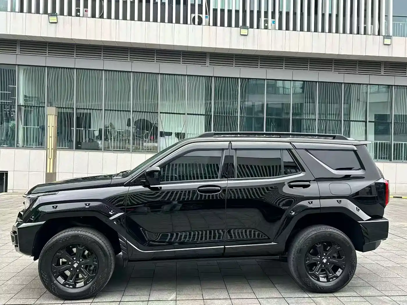 TANK TANK 400 NEW ENERGY