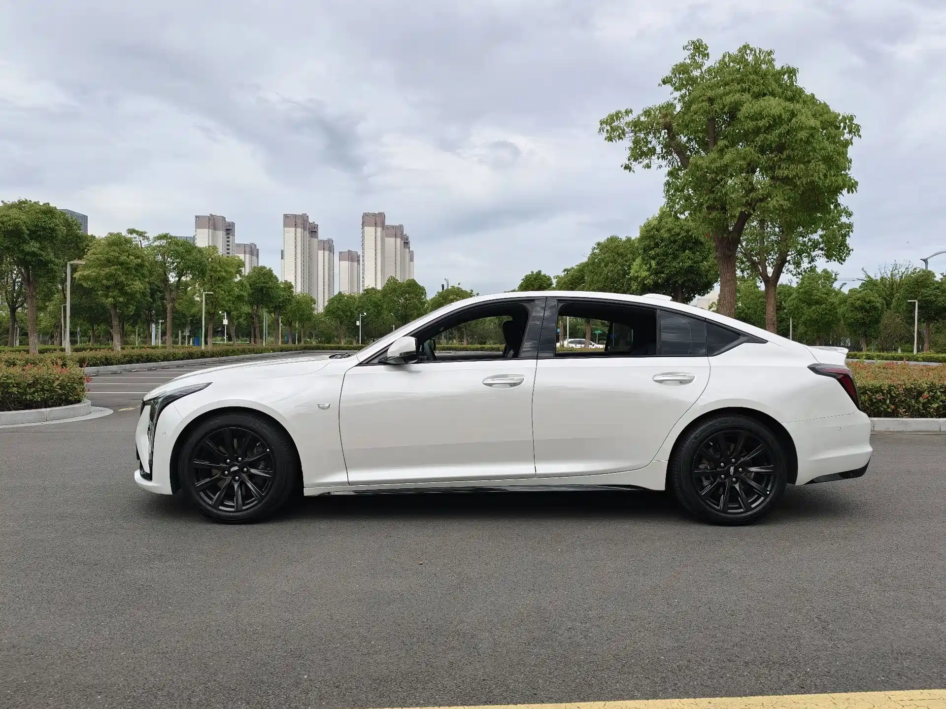 Фото 6 - Cadillac CT5